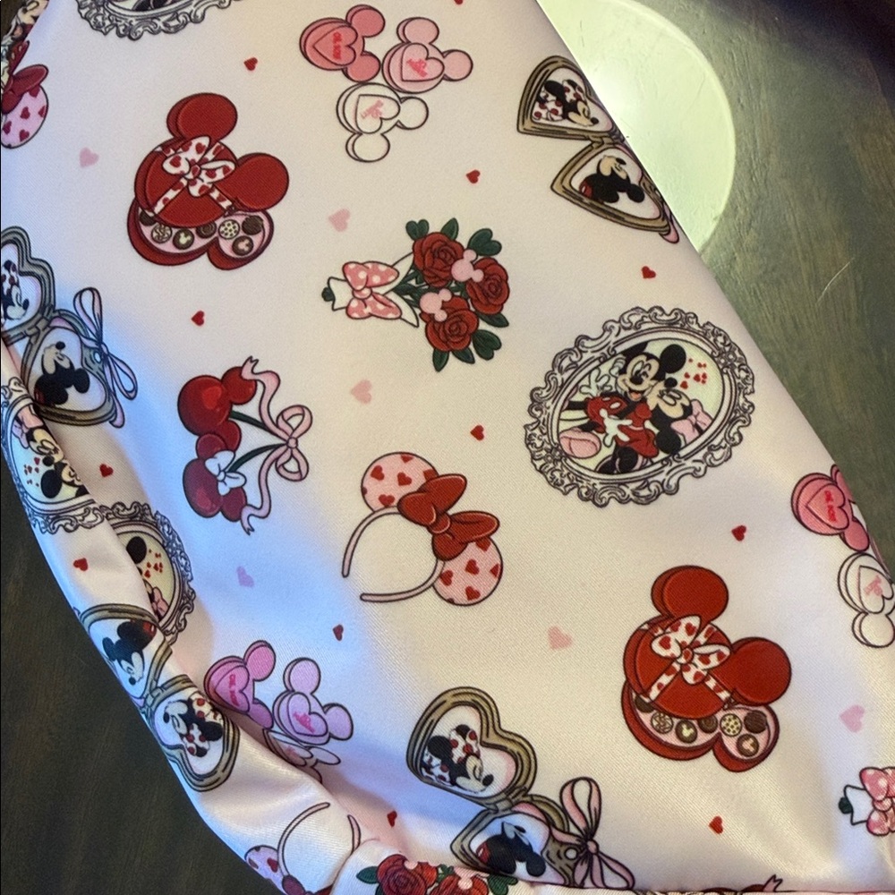 Disney stoney clover lane Crossbody Fanny pack Bag Mickey and Minnie love pink - Picture 3 of 4